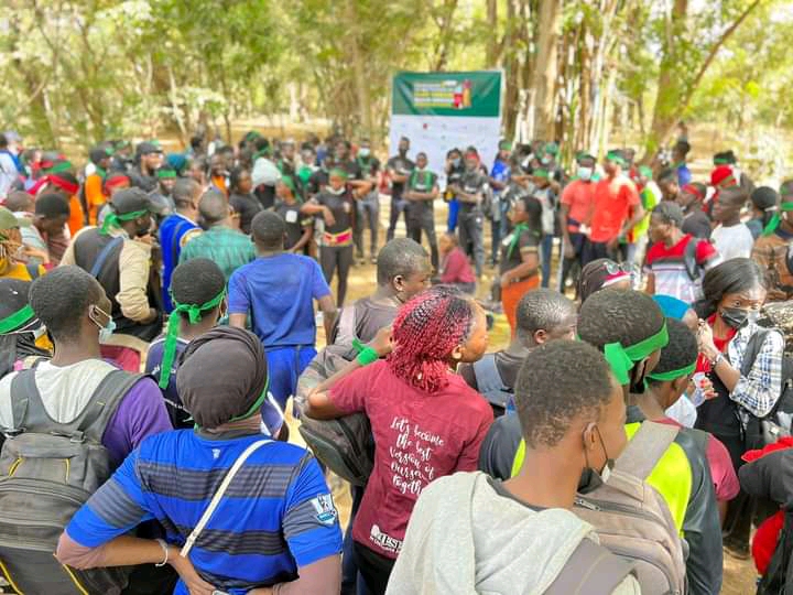 Article : 400 jeunes volontaires engagé-e-s pour la sauvegarde du poumon vert au Burkina